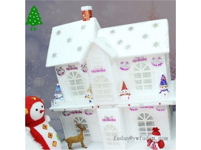 Christmas snow house Christmas shopping mall hotel scene decorations Christmas house set red Christm